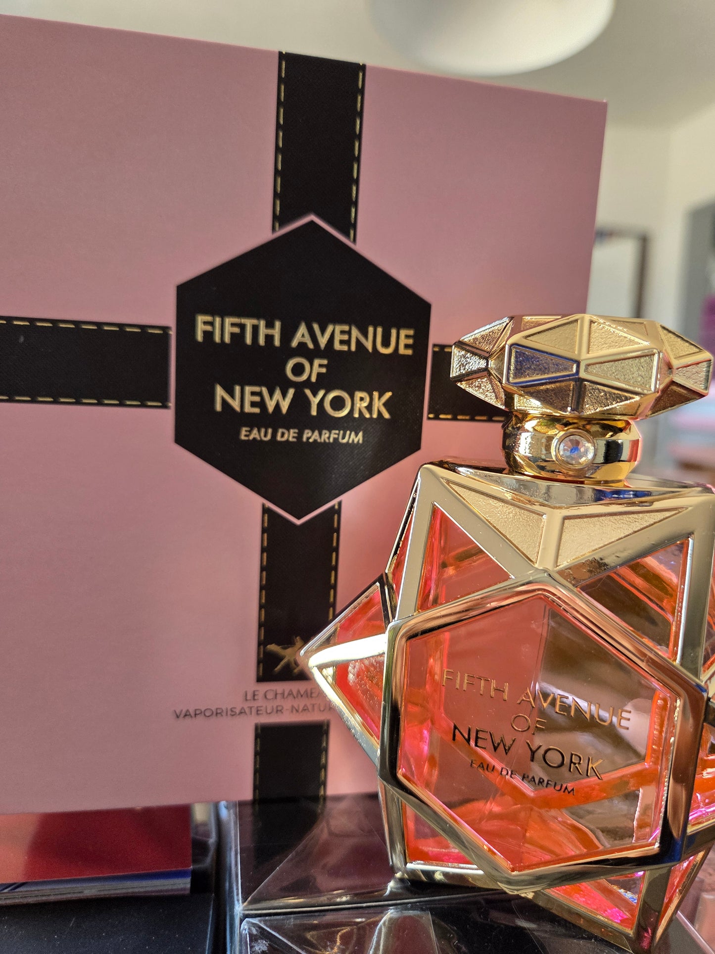 FIFTH AVENUE OF NEW YORK BY LE CHAMEAU 85MLS
