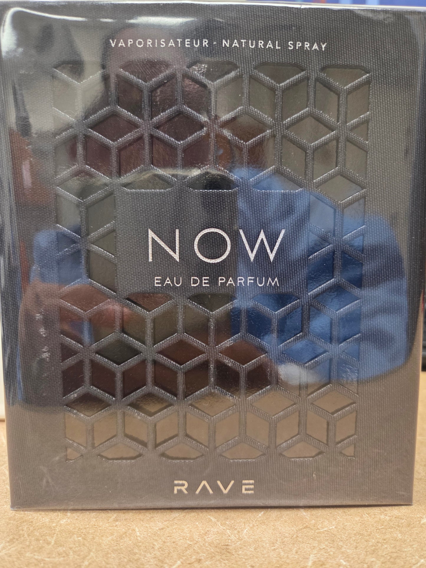 NOW BLACK BY RAVE
